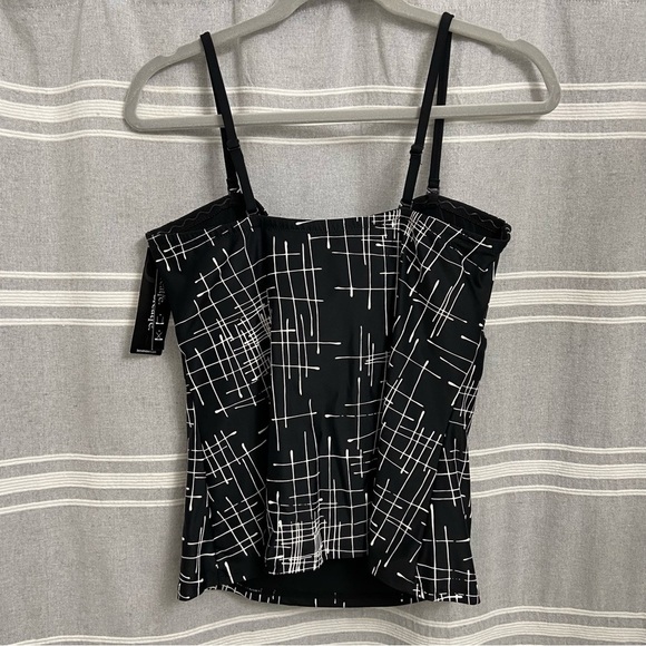NWT BE CREATIVE / Black & White Tankini Swim Top Size 16 - Picture 3 of 12